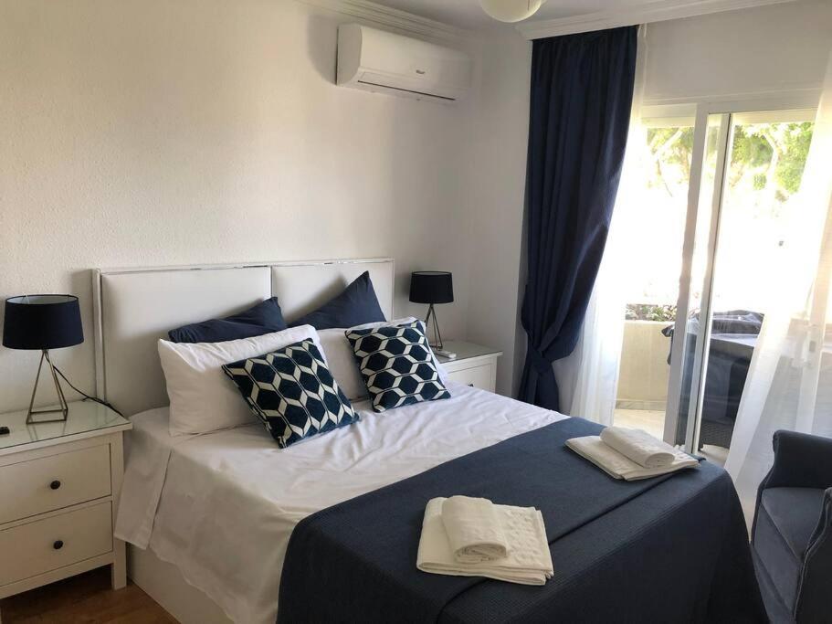 Apartamento Torremolinos 5 Personas + Parking + Piscina Todo El Ano Buitenkant foto