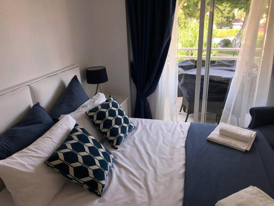 Apartamento Torremolinos 5 Personas + Parking + Piscina Todo El Ano Buitenkant foto