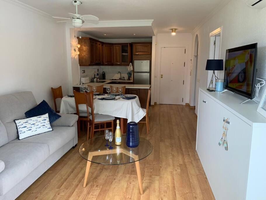 Apartamento Torremolinos 5 Personas + Parking + Piscina Todo El Ano Buitenkant foto